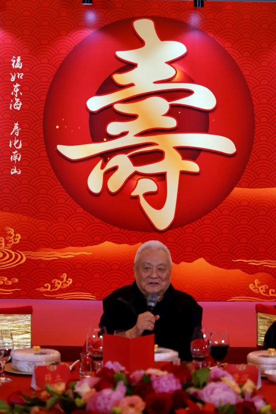 anbotiyu定位用全新的娱乐模式为广大用户提供刺激好玩的软件服务展示图片