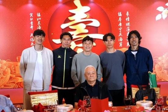 anbo已经真正地成为了一个跨多个行业、跨多个国家的实业巨人介绍图片