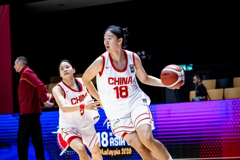U18亚洲杯-中国女篮63分狂胜菲律宾进四强 李沅珊21分孙晗昀9中9